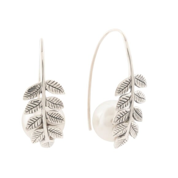 ANNIKA WITT Silver/Pearl Made In Bali Sterling Silver Shell Pearl Leaf Earrings - Picture 1 of 2